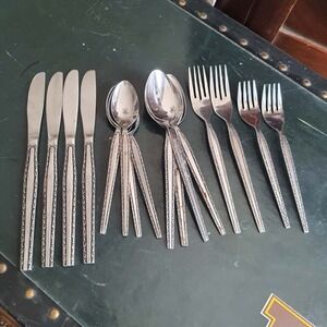 Vintage Rogers Stainless Steel Flatware Set - Korea -16 Pc - Decorative Pattern